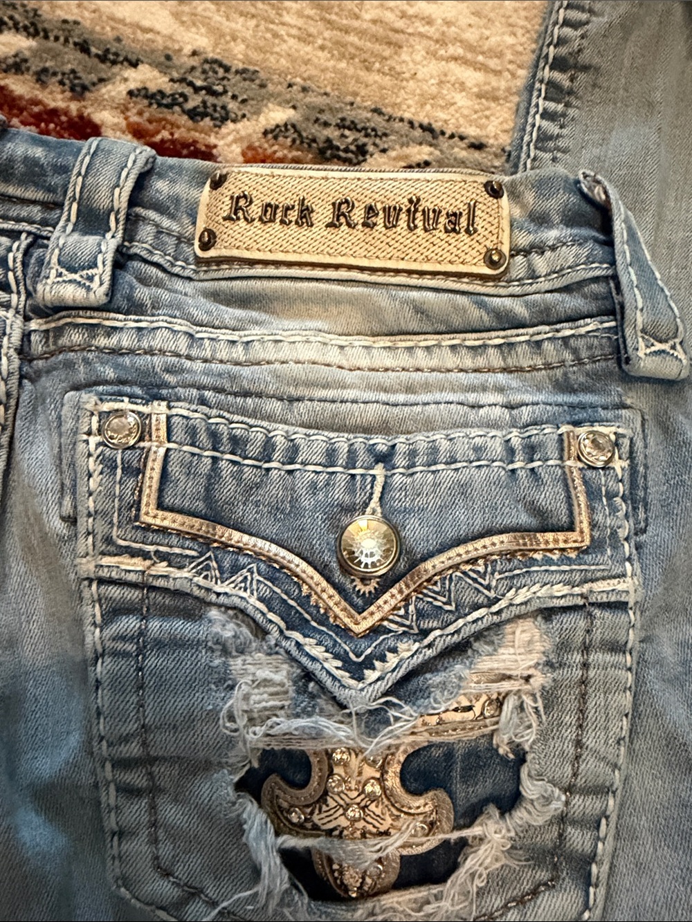 Rock Revival Light Wash Women's Skinny Jeans with Embellished Pockets Size 29 - Picture 2 of 7